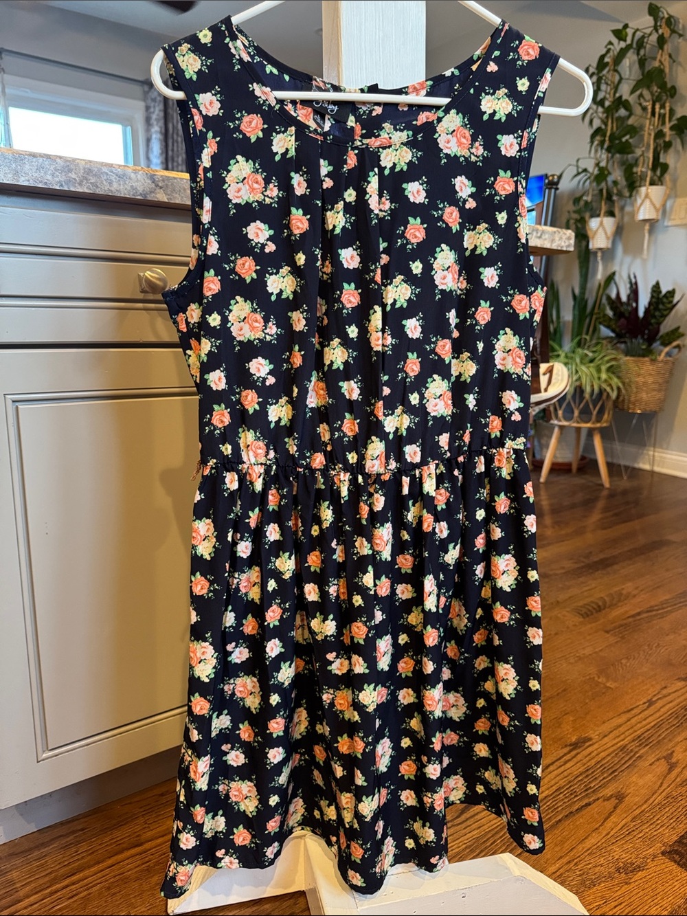Navy Floral Sleeveless Dress - Peach & Cream Flowers